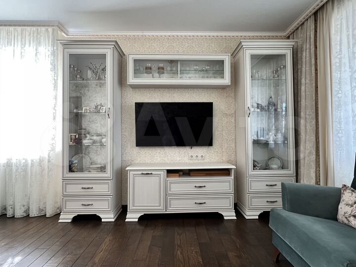 5-к. квартира, 101 м², 9/9 эт.