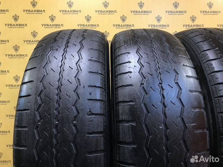 Hankook Radial RA08 215/70 R16C T