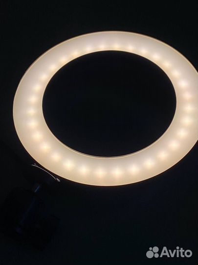 Колцевая лампа