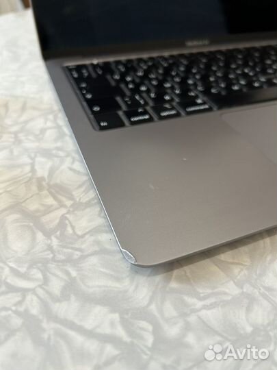 MacBook Air 13-inch retina 2020