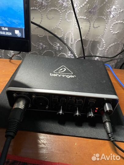 Behringer umc202hd + behringer c 1