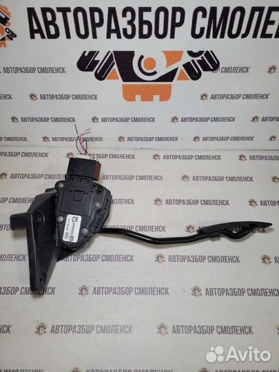 Педаль газа Opel Meriva A (2003—2006)