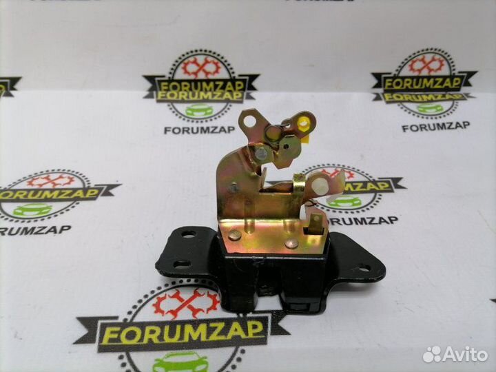 Замок багажника задний Mitsubishi Pajero Sport