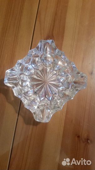 Пепельница из пресованного хрусталя