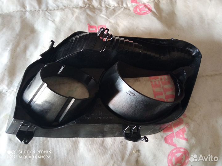 Отражатель поворотника на фару