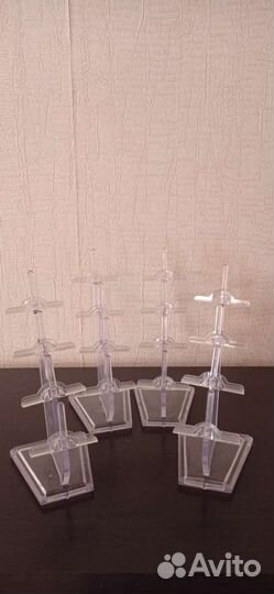 Подставки для очков. Футляр для очков