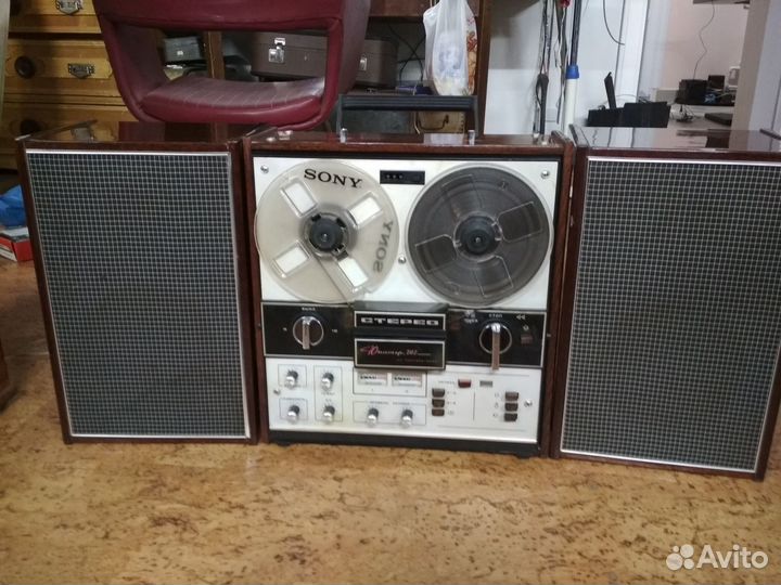 Коллекция магнитофонов