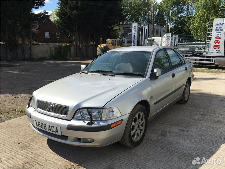 Разбор на запчасти Volvo S40 / V40 1995-2004