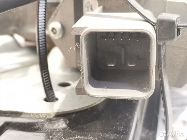 Стеклоподъемник передний левый Opel Insignia (A)