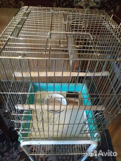 Клетка для крупного попугая с подставкой