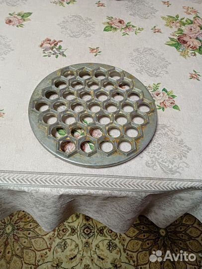 Форма для лепки пельменей