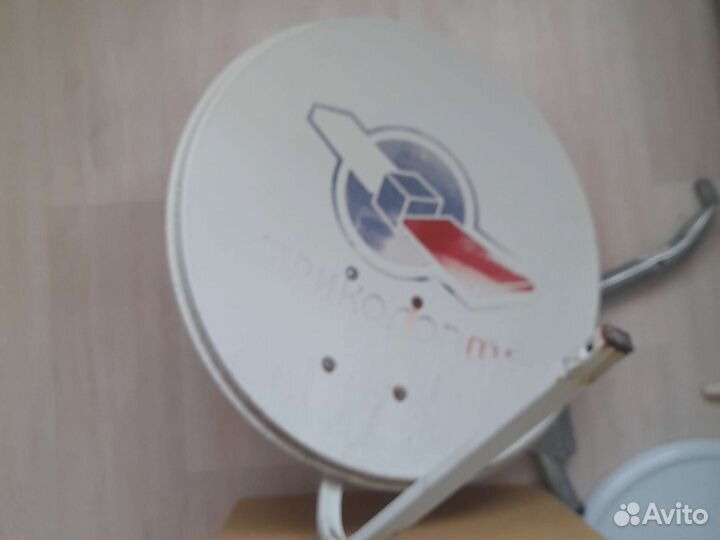 Антенна спутниковая