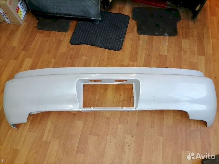 Бампер задний Toyota Carina ED T200