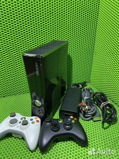 Игровая приставка Microsoft Xbox 360 S купить в Красноярске, цена 7 500 ...