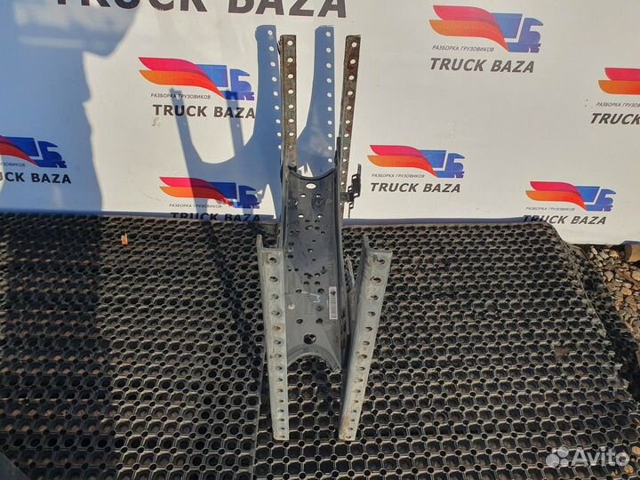 Траверса рамы поперечная