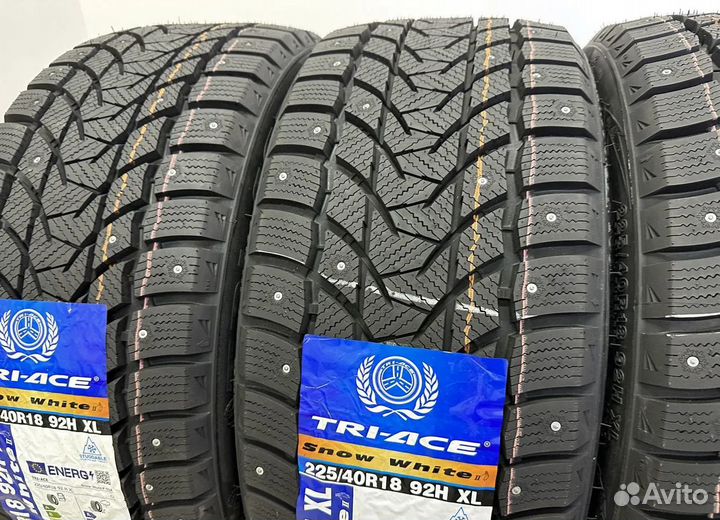 Tri Ace Snow White II 225/40 R18 36H