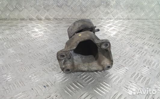 Кронштейн кпп опорный volkswagen passat B5 (NML04D