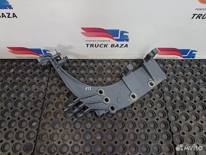 Кронштейн подножки левой Daf XF106