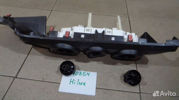 Блок управления отопителем Toyota Hilux 8