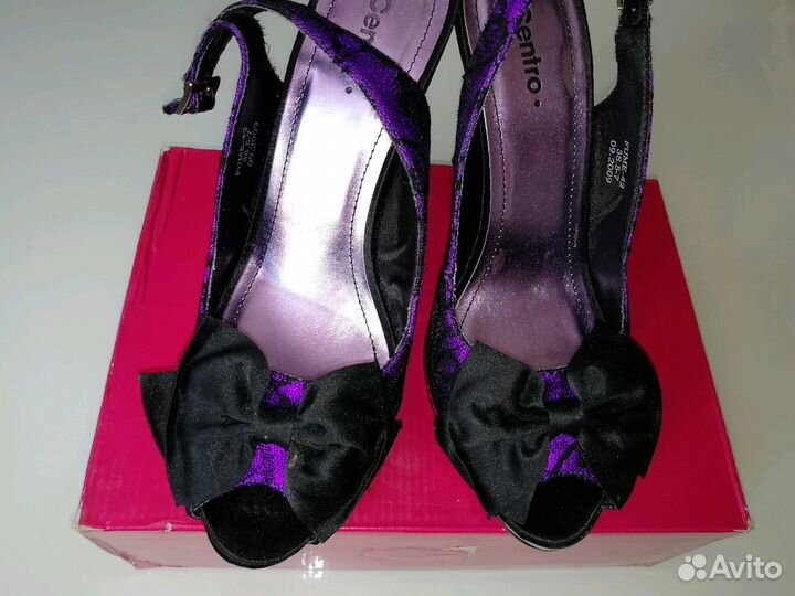 Босоножки женские