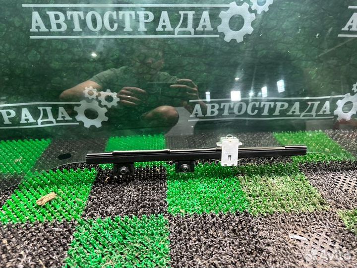 Стекло двойное переднее правое Lexus Ls 2017-2023