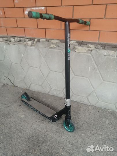 Трюковой самокат