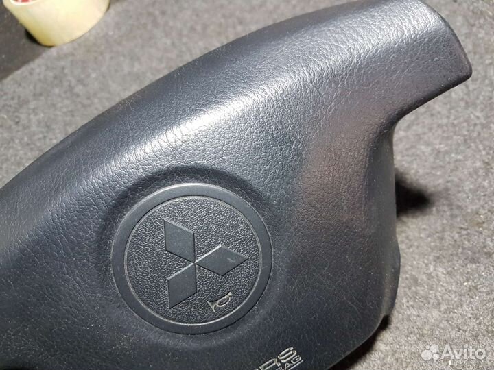 Подушка безопасности в руль Mitsubishi lancer 9