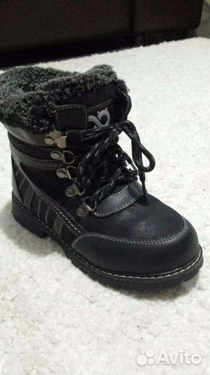 Ботинки для мальчика, размер 31, надевал однажды