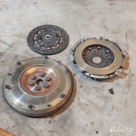 Маховик в сборе двс 1,8 Форд Фокус 1