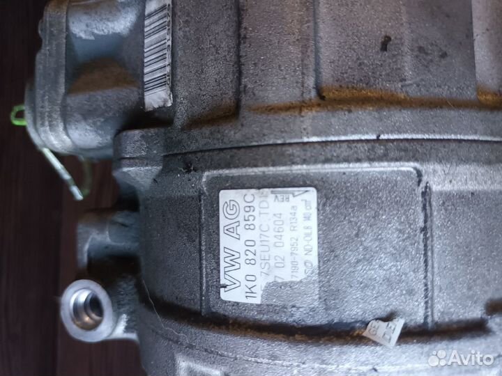 Компрессор кондиционера Фольксваген туран