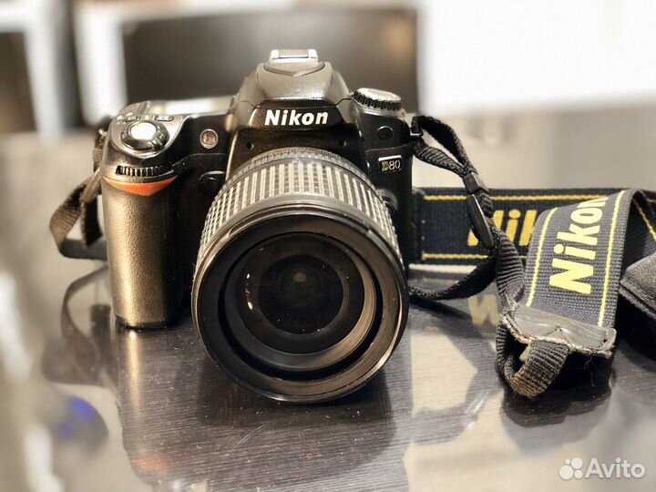 Зеркальный фотоаппарат Nikon D 80