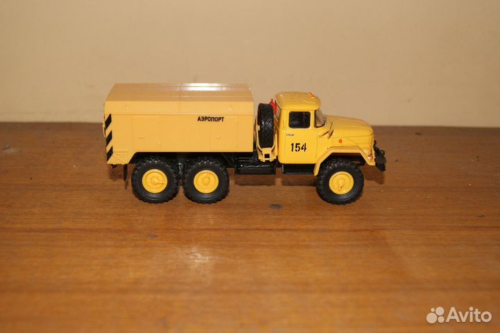 Коллекционнная модель 1:43