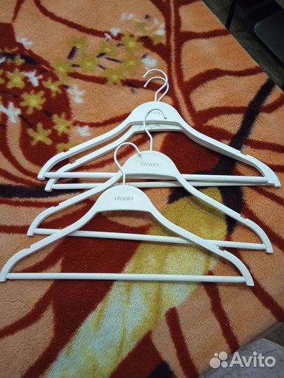 Вешалки плечики