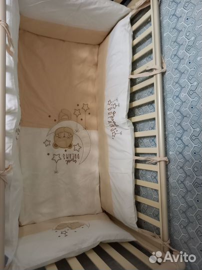 Бортики в детскую кроватку и постельное белье