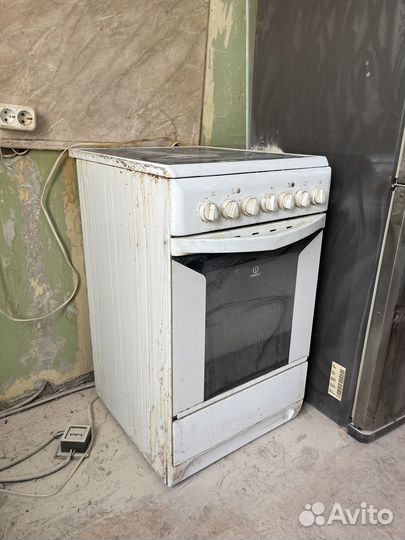 Плита электрическая стеклокерамика indesit