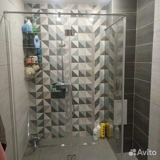 Душевые ограждения на ванну подиум поддон