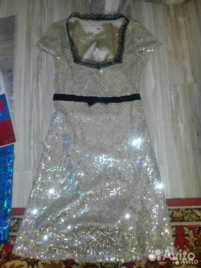 Платья женские