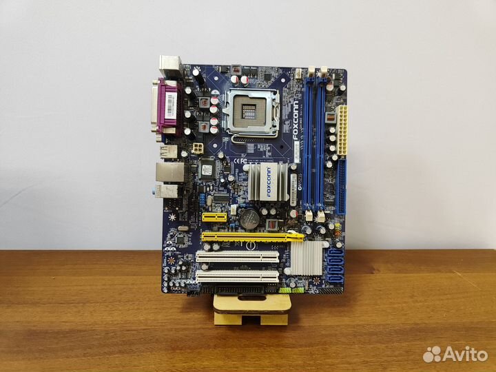 Материнская плата LGA 775 DDR2/DDR3