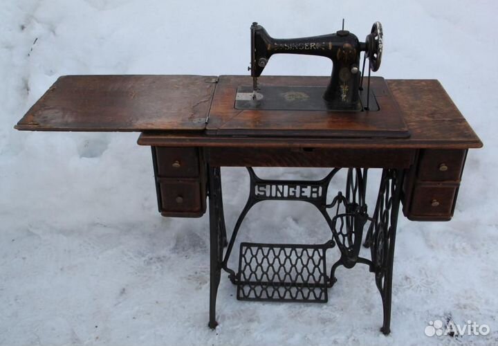 Швейная машинка Zinger