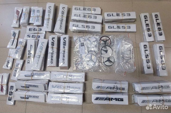 Шильдики Mercedes AMG
