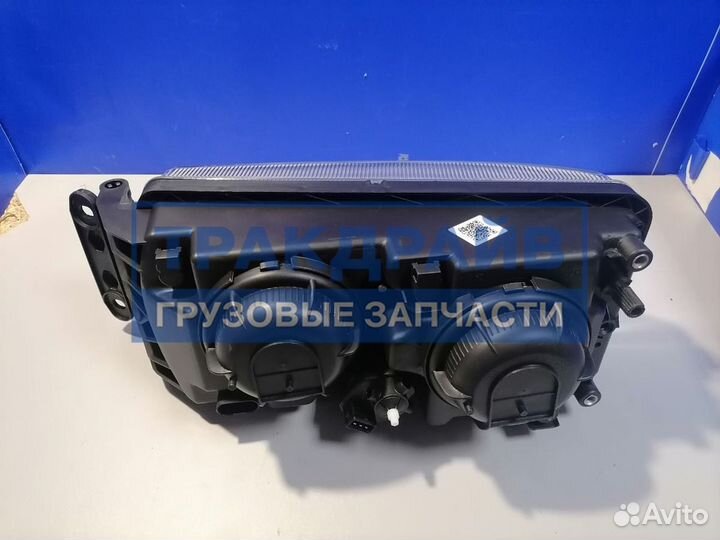 Фара Ивеко Стралис левая с корректором