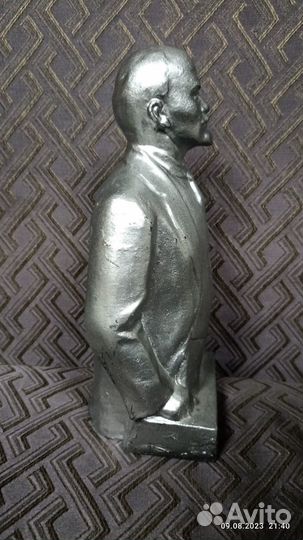 Бюст ленина