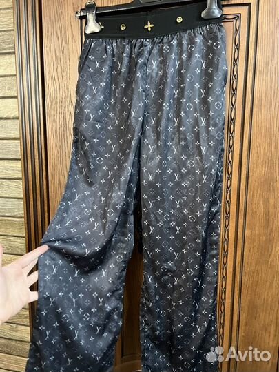Louis Vuitton брюки шелк 44