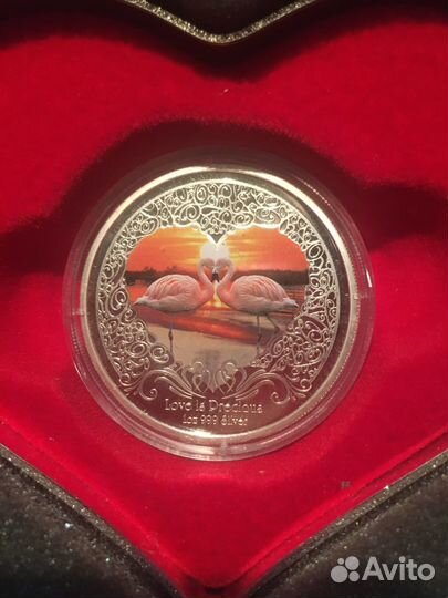 Серебряная монета 2 доллара Фламинго