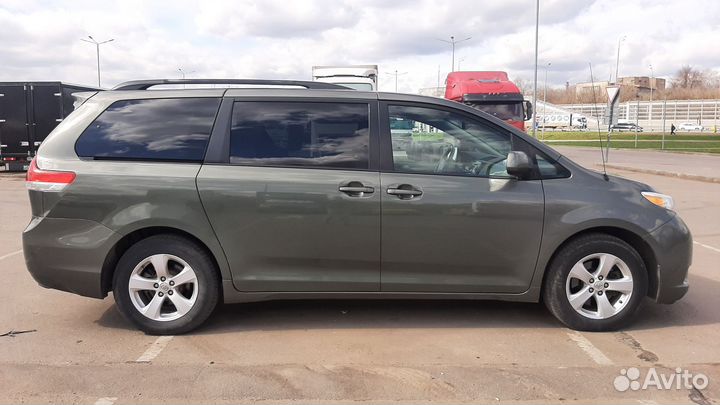 Toyota Sienna 3.5 AT, 2011, 127 000 км