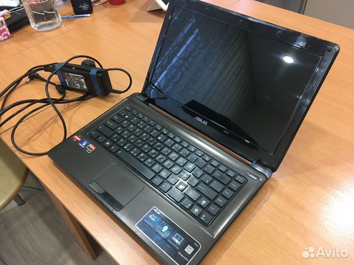 Ноутбук Asus K42DY на разбор