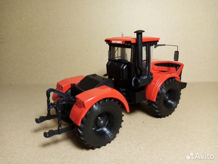 Макет трактора кировец К-7М