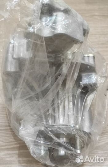 Помпа насос водяной Hilux Fortuner Prado 90