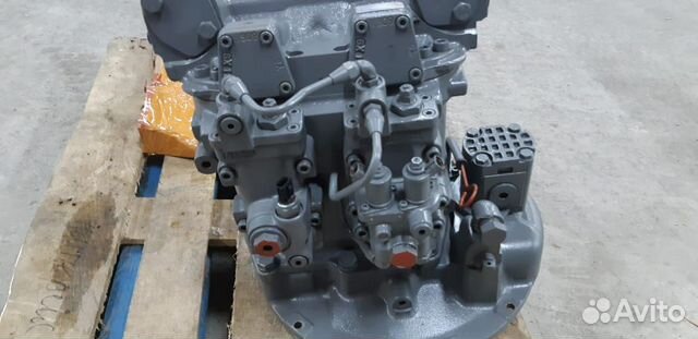 Hitachi ZX200-3 Основной гидравлический насос