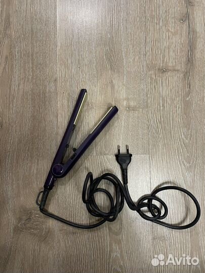 Плойка-выпрямитель для волос